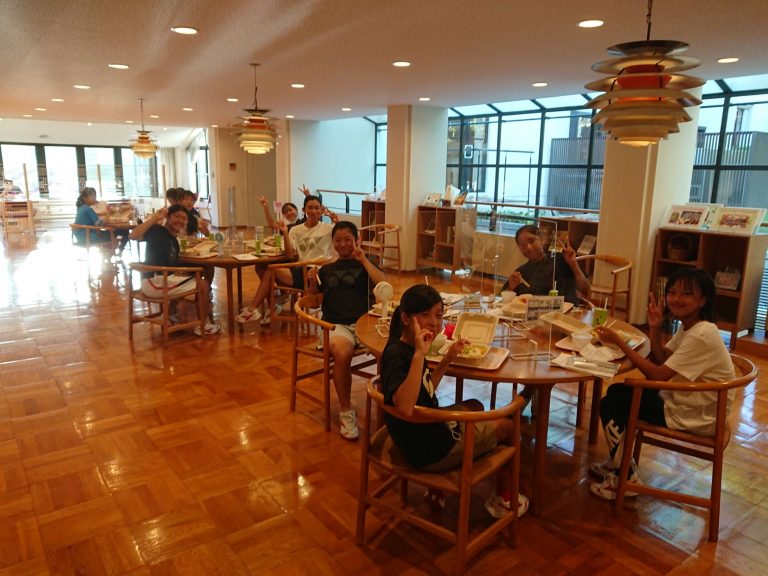 ソフトテニス部 夏合宿 武庫川女子大学附属中学校高等学校